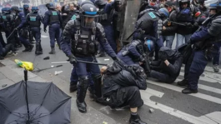 ՏԵՍԱՆՅՈՒԹ. Ծեծված ցուցարարներ. դաժան կադրեր Ֆրանսիայից