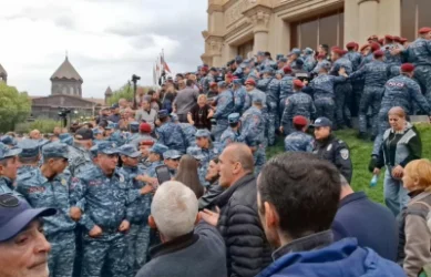 Ովքեր են Գյումրու քաղաքապետարանի ձերբակալված պաշտոնյաները. «Հայկական ժամանակ»