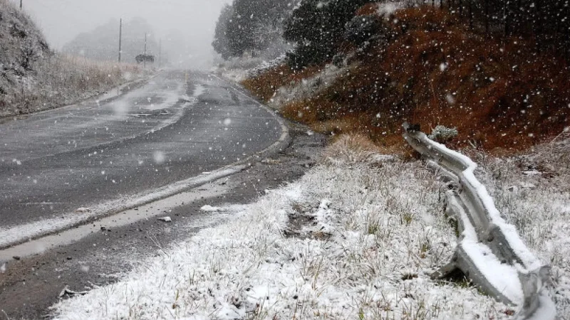 Գյումրի, Ճամբարակ, Գավառ, Ստեփանավան քաղաքներում տեղում է ձյուն․ իրավիճակը՝ ճանապարհներին