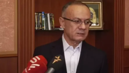 ՏԵՍԱՆՅՈՒԹ. Օգտվելով Սիմոնյանի ներկայությունից` ոստիկանները սկսեցին Սահակյանին բրդբրդել. Օհանյան