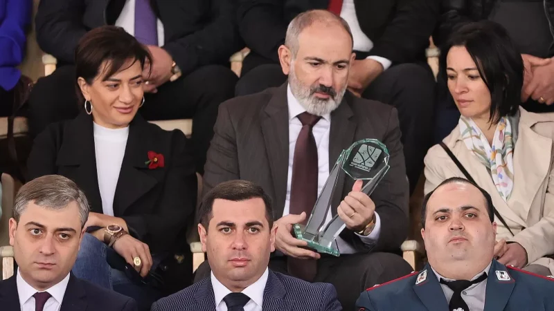 Photos: Prime Minister Nikol Pashinyan and His Wife Attend Tennis Tournament