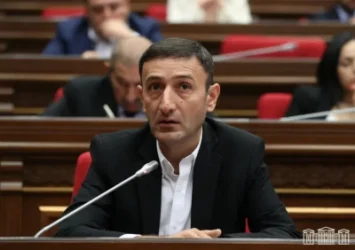 1.5 մլրդ աշխատավարձ են ստացել, ի՞նչ օգտակար բան են արել․ Թունյան