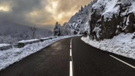 ՀՀ որոշ ավտոճանապարհներին ձյուն է տեղում․ Լարսը փակ է