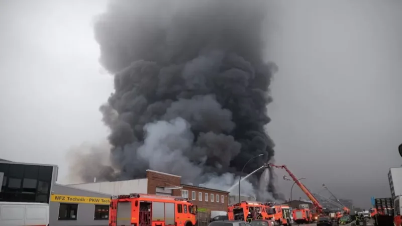 «Սա իսկապես բարդ գործողություն է»․ Համբուրգում մարդկանց տարհանում են