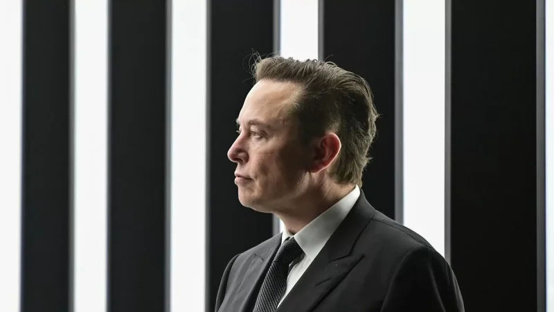 Իլոն Մասկը հրաժարվել է Twitter-ից հեռացնել Դմիտրի Մեդվեդևի գրառումը