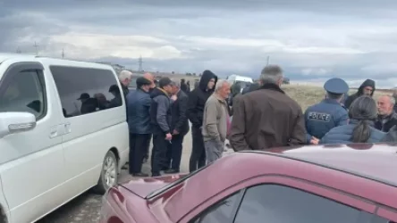 Ռազմագերիների հարազատները փակել են Բավրայի անցակետ տանող ճանապարհը