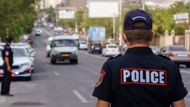 «Օպել»-ի վարորդը պարեկին 5000 դրամ կաշառք է առաջարկել