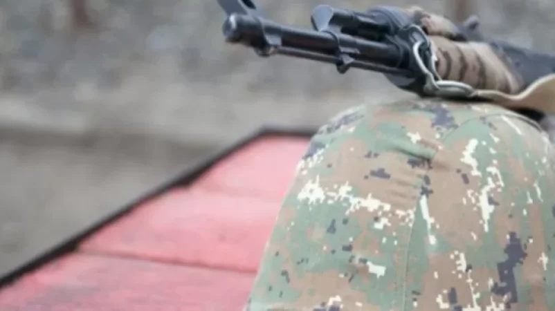 Զինծառայողը գլխի շրջանում վնասվածքը ստացել է կզակի տակից արված կրակոցից. ՔԿ