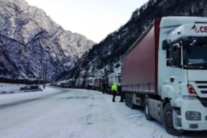 Լարսը փակվեց