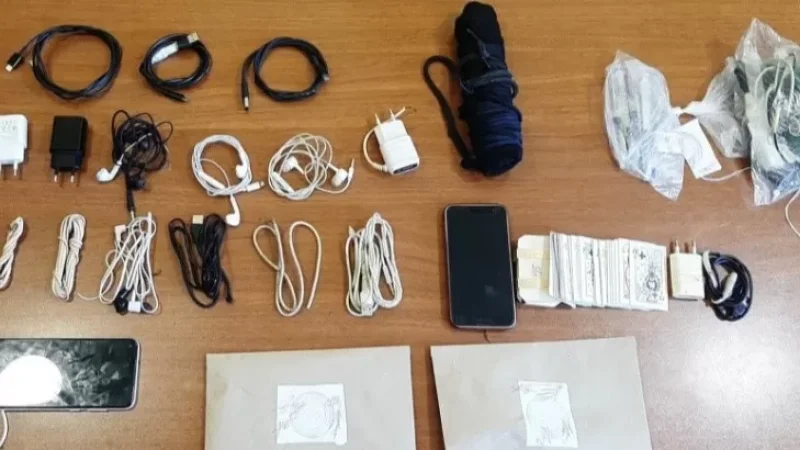 Կասկածելի զանգվածներ, դեղահաբ, պարան, խաղաքարտեր. «Նուբարաշեն» ՔԿՀ-ի խցերում հայտնաբերվել են արգելված իրեր