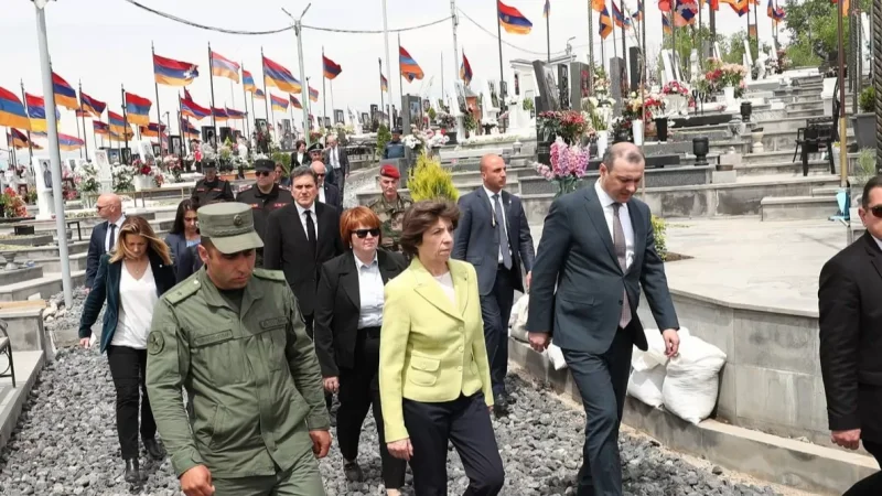 Ֆրանսիայի արտաքին գործերի նախարարն այցելել է Եռաբլուր