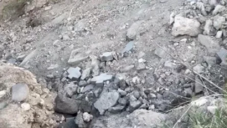 ՏԵՍԱՆՅՈՒԹ. Հաղթանակի կամրջի շինաղբը թափել են ձորը, իսկ տեղափոխման համար 720. 000 դրամ վերցրել. ԱՀԱԶԱՆԳ