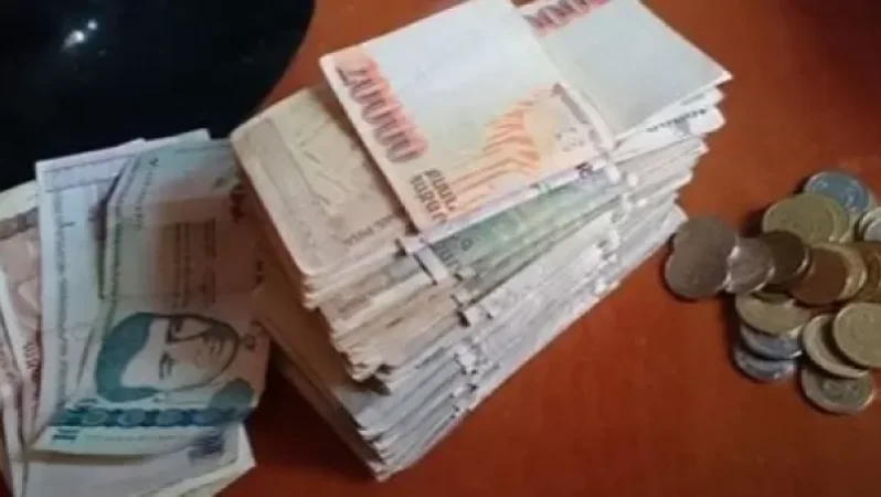 Անձը քաղաքացիներից գումար է հափշտակել նրանց ծառայող որդիներին գումար փոխանցելու պատրվակով