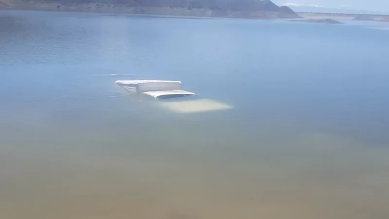 Photos: Car Falls into Azat Reservoir