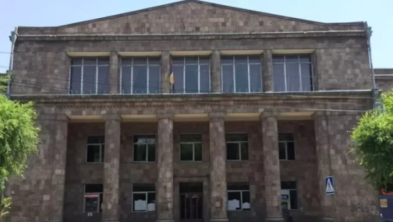 Ֆիզկուլտուրայի ինստիտուտի ռեկտորի լիազորությունները կդադարեցնեն․ «Ժողովուրդ»