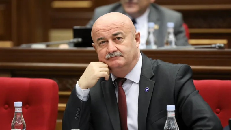 «Կտրականապես դեմ եմ դա ապամոնտաժելուն». Աղազարյան