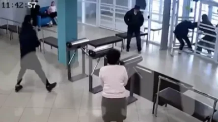 Աշակերտի հայրը թիկնապահներով մտել է ներս․ ինչ է կատարվել Միկոյանի անվան 166-րդ դպրոցում․ Armlur