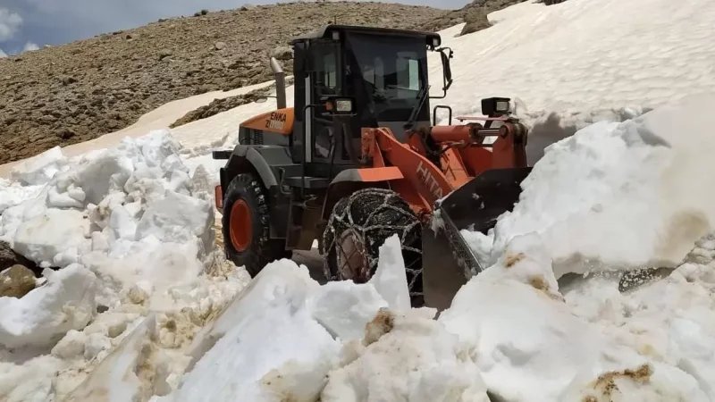 Spring and the Battle Against Snow in Antalya