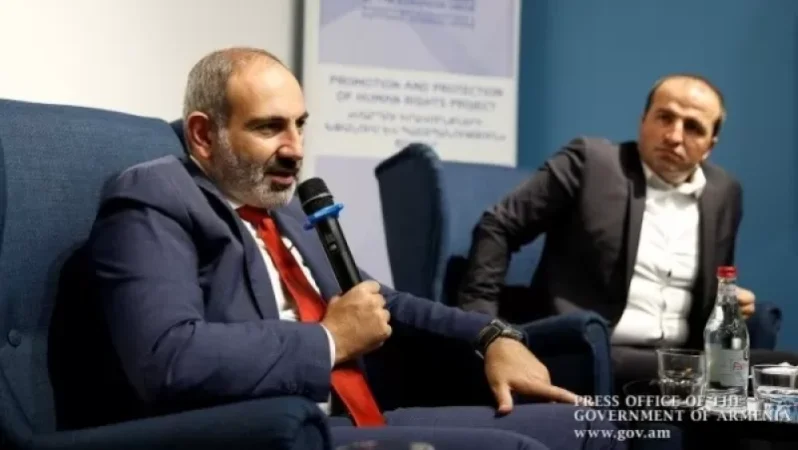 Ժողովրդավարությունը  էնդեմիկ արժեք է մեզ համար. Փաշինյանը՝  քաղհասարակության ներկայացուցիչներին