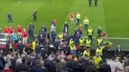 ՏԵՍԱՆՅՈՒԹ․ Բախում է տեղի ունեցել «Վեստ Հեմի» ֆուտբոլիստների և «ԱԶ Ալկմարի» ֆանատների միջև