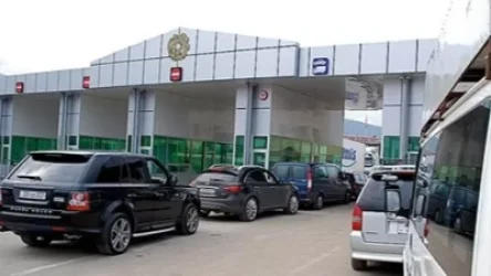 «Մեծ հերթեր են Բագրատաշենի անցակետում»․ բեռնափոխադրողներն ահազանգում են