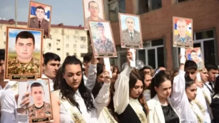 ԼՈՒՍԱՆԿԱՐՆԵՐ. Արցախում վերջին զանգ է