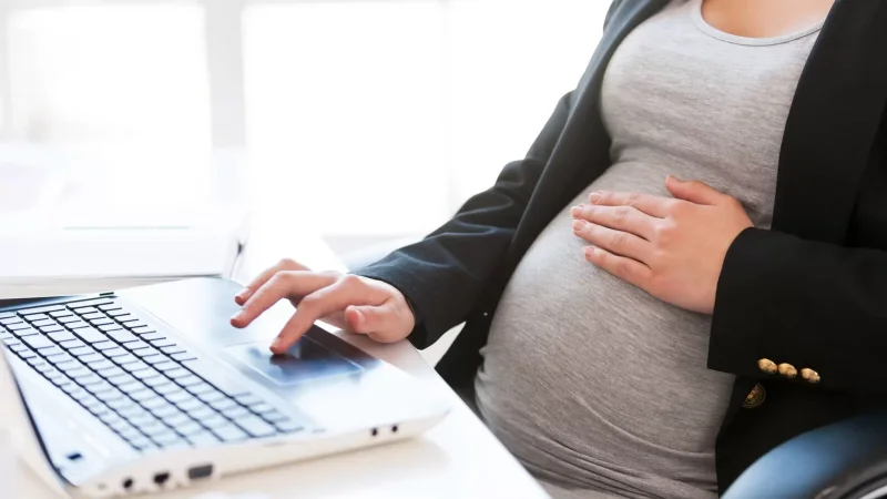 Չինական ընկերությունն աշխատակիցներին խնդրել է հերթով հղիանալ