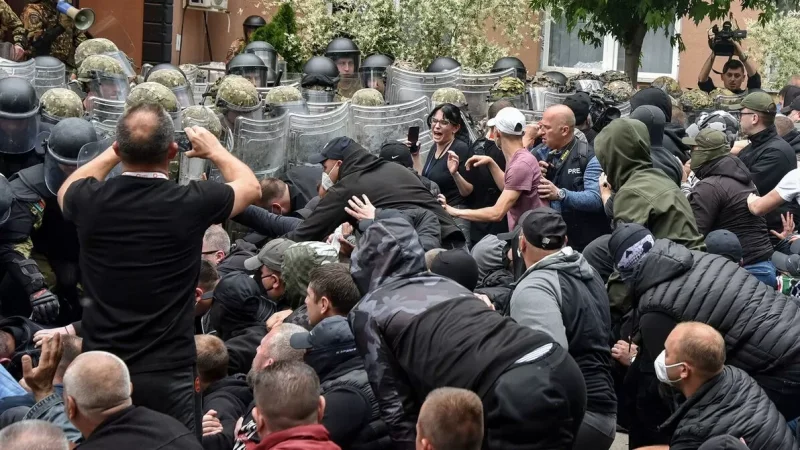 Կոսովոյում բախումների հետևանքով վիրավորվել է ՆԱՏՕ-ի ավելի քան 40 զինվորական