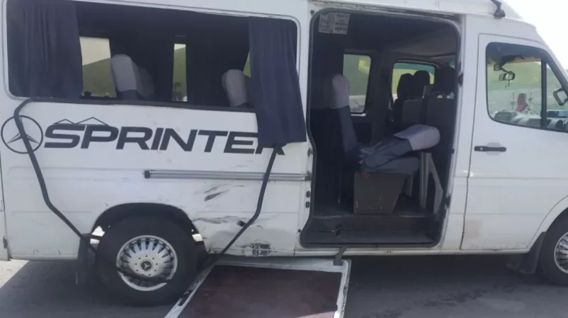 Բախվել են Երևան-Գյումրի երթուղին սպասարկող «Mercedes-Benz»-ը և մոտոցիկլետը․ կան տուժածներ