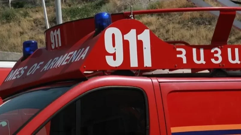 Քաղաքացին ընկել է մոտակայքում գտնվող շինության տանիքին