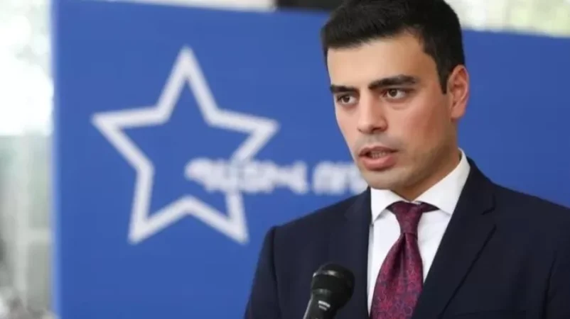 Ձեռնաշղթաներ ու արցունքաբեր գազ են կիրառել փաստաբանի նկատմամբ․ Սոս Հակոբյան