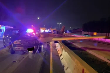 ԱՄՆ-ում ինքնաթիռը վայրէջք է կատարել մայրուղու վրա․ կան վիրավորներ