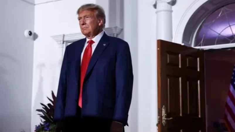 Դատարանն արգելել է Թրամփին տվյալներ հայտնել գաղտնի փաստաթղթերի գործով