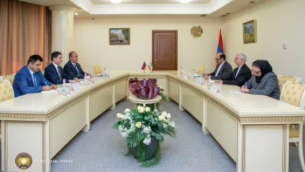 Իրանի դեսպանը այցելել է ՔԿ Հայաստանից հեռանալուց առաջ