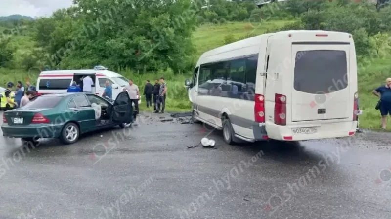 Car Accident in Tavush Region: Collision Between Mercedes and Volkswagen Minibus Leaves 8 Injured