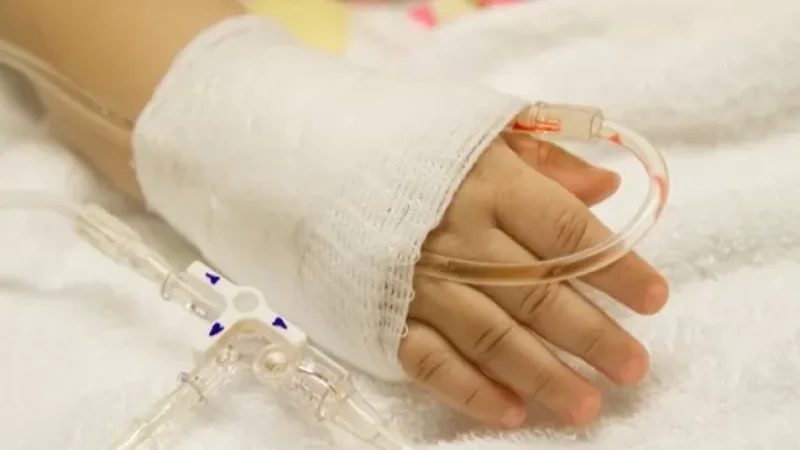 Արցախցի 1 տարեկան երեխան անհապաղ Հայաստան տեղափոխման կարիք ունի. Արցախի ԱՆ