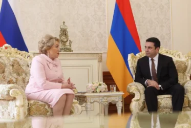 Ալեն Սիմոնյանը Մատվիենկոյի հետ խոսել է Բաքվում պահվող գերիներից