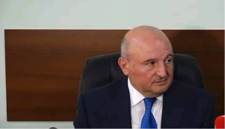 Այս աղջիկները կթողնե՞ն, որ մարդ մեղք չգործի՝ գեղեցիկ հագած, ոտքերը բաց. Վարդան Ղուկասյան