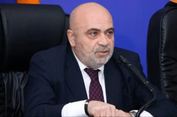 Կարգելվի նրանց հեռարձակումը հանրային մուլտիպլեքսում․ Հակոբյան