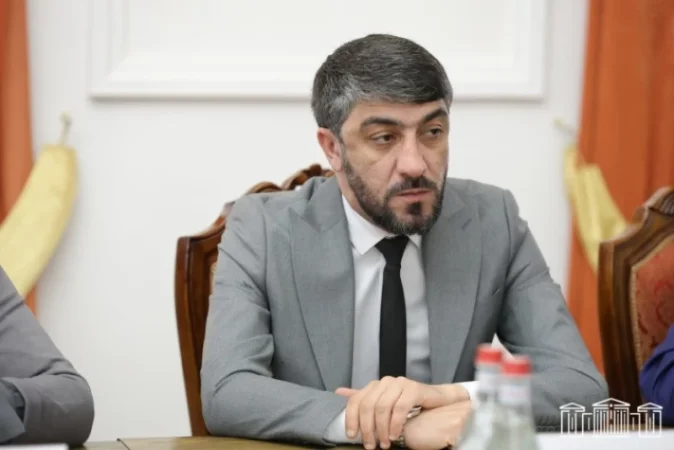 Ո՞ւմ տրամադրվեց Վիլեն Գաբրիելյանի մանդատը