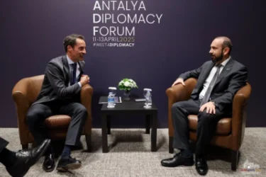 Արարատ Միրզոյանը ՆԱՏՕ-ի հատուկ ներկայացուցչի հետ քննարկել է հայ-ադրբեջանական հարաբերությունները