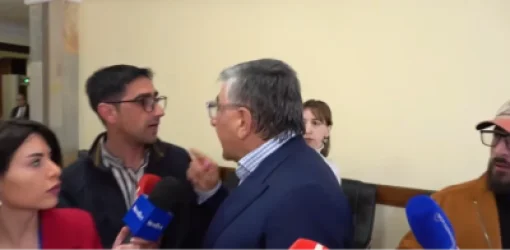 Լարված իրավիճակ ԱԺ-ում. Խաչատուր Սուքիասյանը հունից դուրս եկավ