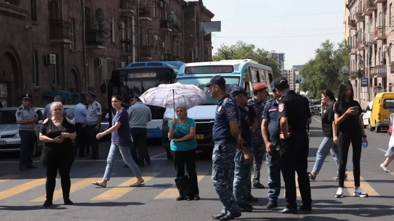 Ի՞նչ են խոսել փոխոստիկանապետի հետ անհետ կորած համարվող զինծառայողների ծնողները