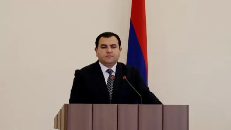 Վագիֆ Խաչատրյանն արդեն Բաքվի հիվանդանոցներից մեկում է. Արցախի պետնախարար. «Հետք»