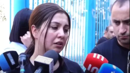 ՏԵՍԱՆՅՈՒԹ. «Այսօր հույսս դուք եք, խնդրում եմ ինձ միայնակ չթողնեք». Վագիֆ Խաչատրյանի դուստր