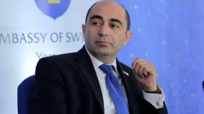 Այսօր հնարավորություն կա կանխելու Լեռնային Ղարաբաղի ամբողջական էթնիկ զտումները. Էդմոն Մարուքյան