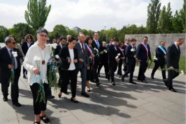 Մարսելի քաղաքապետն այցելել է Ծիծեռնակաբերդի հուշահամալիր