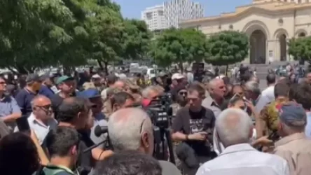 ՏԵՍԱՆՅՈՒԹ. Պատերազմի մասնակիցները բողոքի ակցիա են իրականացնում կառավարության շենքի մոտ