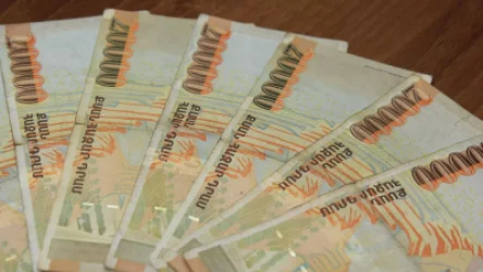 Բանկի աշխատակիցը 5 այլ անձանց հետ բանկից շուրջ 458 միլիոն դրամ է հափշտակել