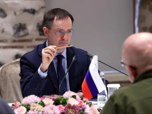 Մոսկվայի խնդիրն է հասնել դրան. Պուտինի օգնական